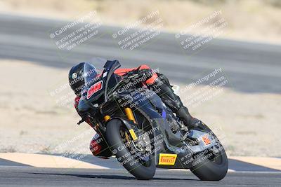 media/Dec-07-2025-CVMA (Sun) [[3e7d2de5dc]]/Race 6-The Shootout/